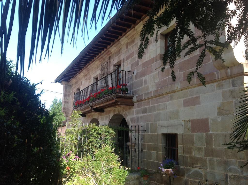 Гостевой дом Casona De La Salceda Тресеньо Экстерьер фото